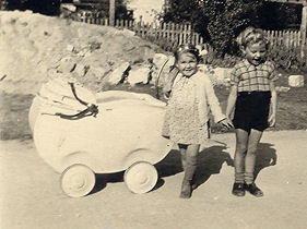 01-1945-kiwa.jpg